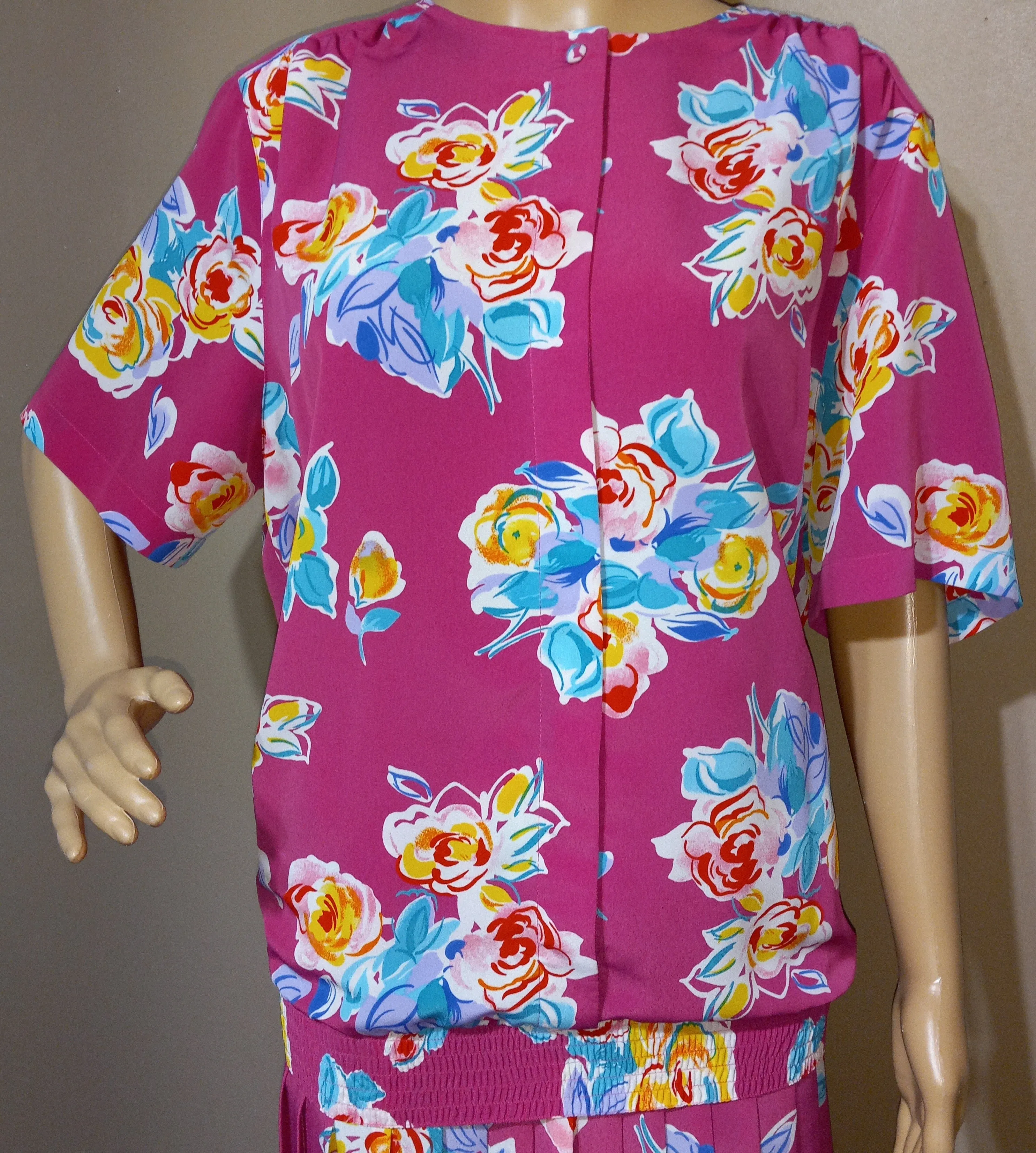 '80’s Polyester Pink Floral Pleated Skirt Set by Alfred Dunner
