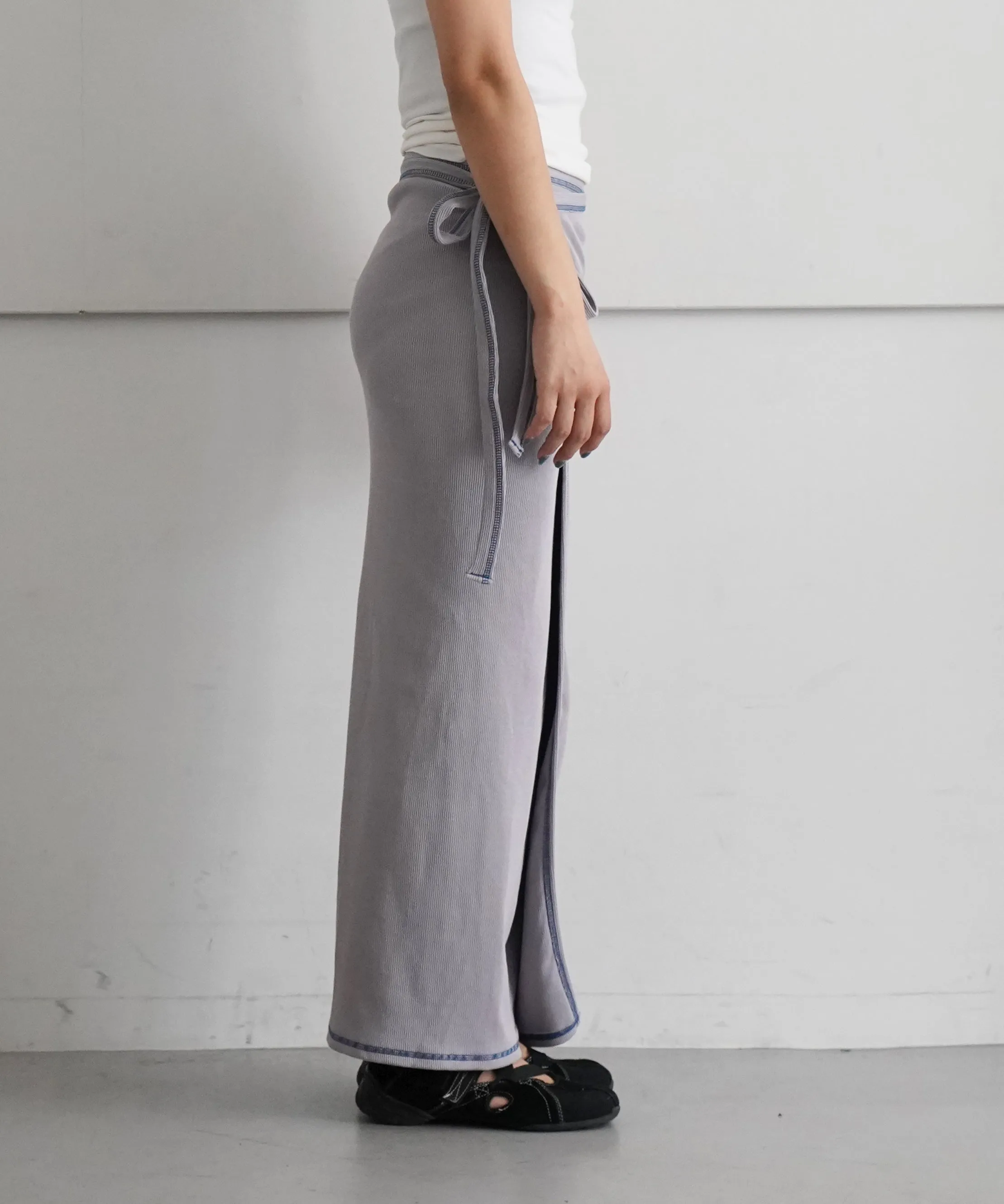 BASERANGE GARBLE WRAP SKIRT "GREY"