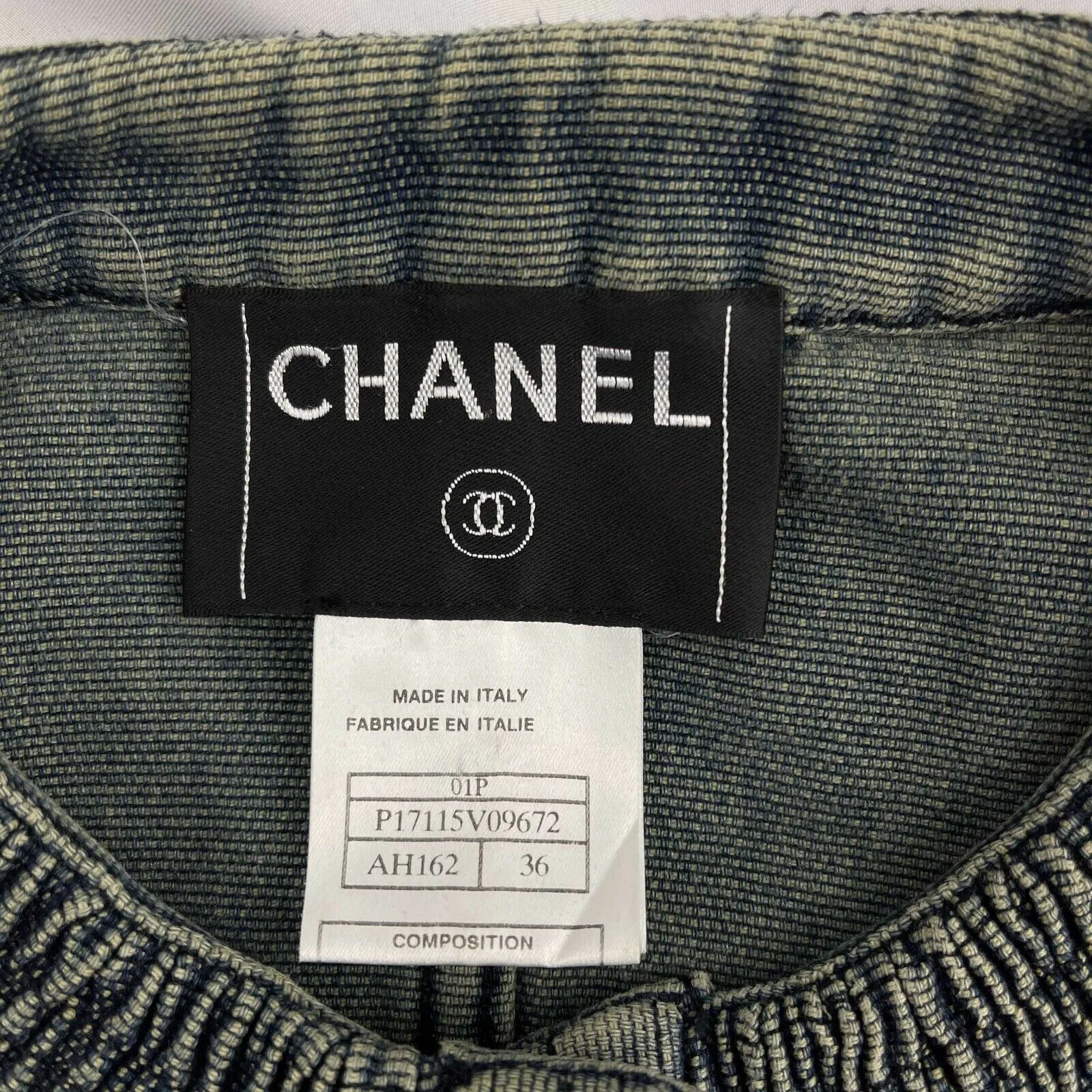 Chanel - Vintage 01P Washed Denim Jacket & Skirt Set - CC Buttons - Size 36 US 4