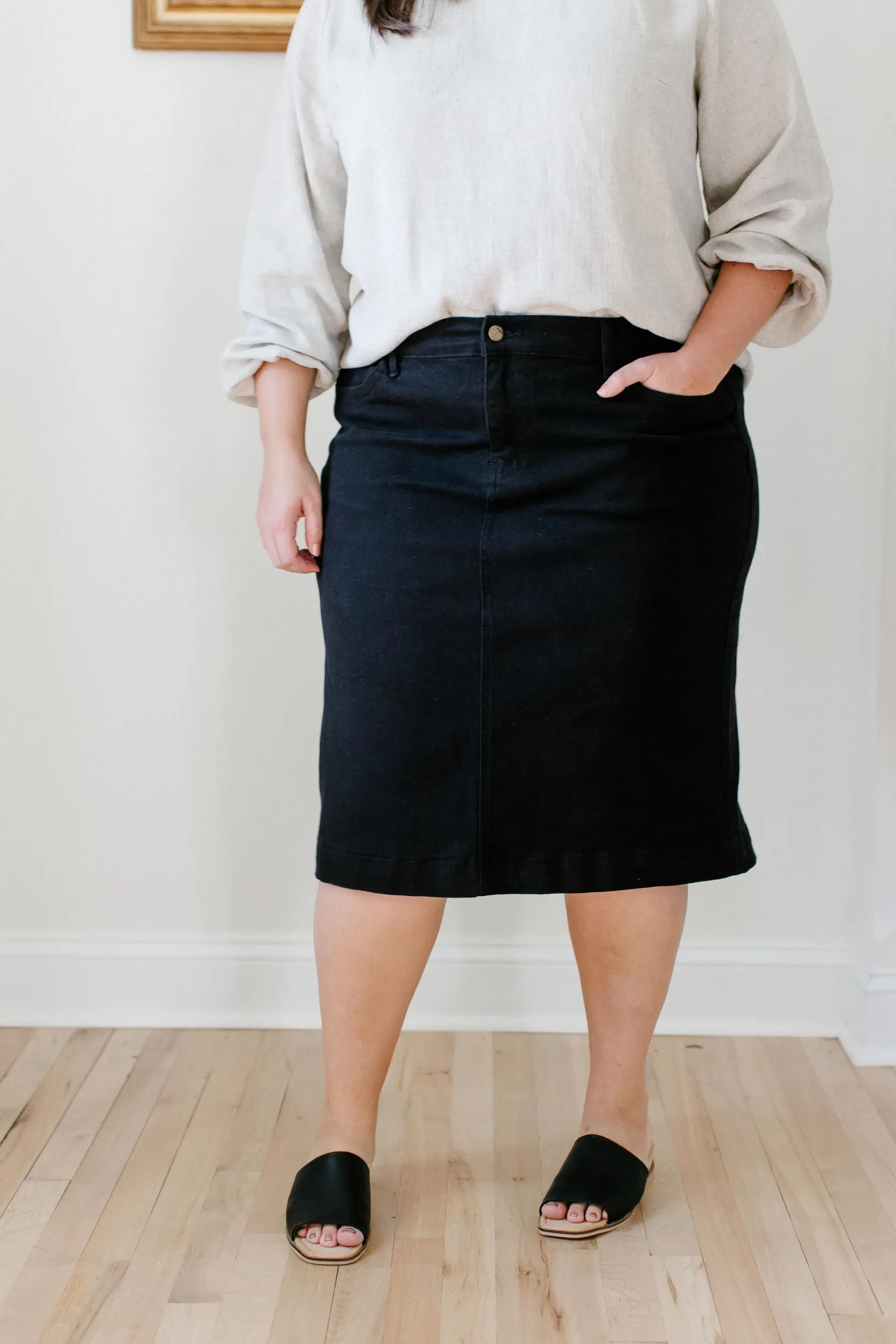'Leah' Denim Skirt in Black