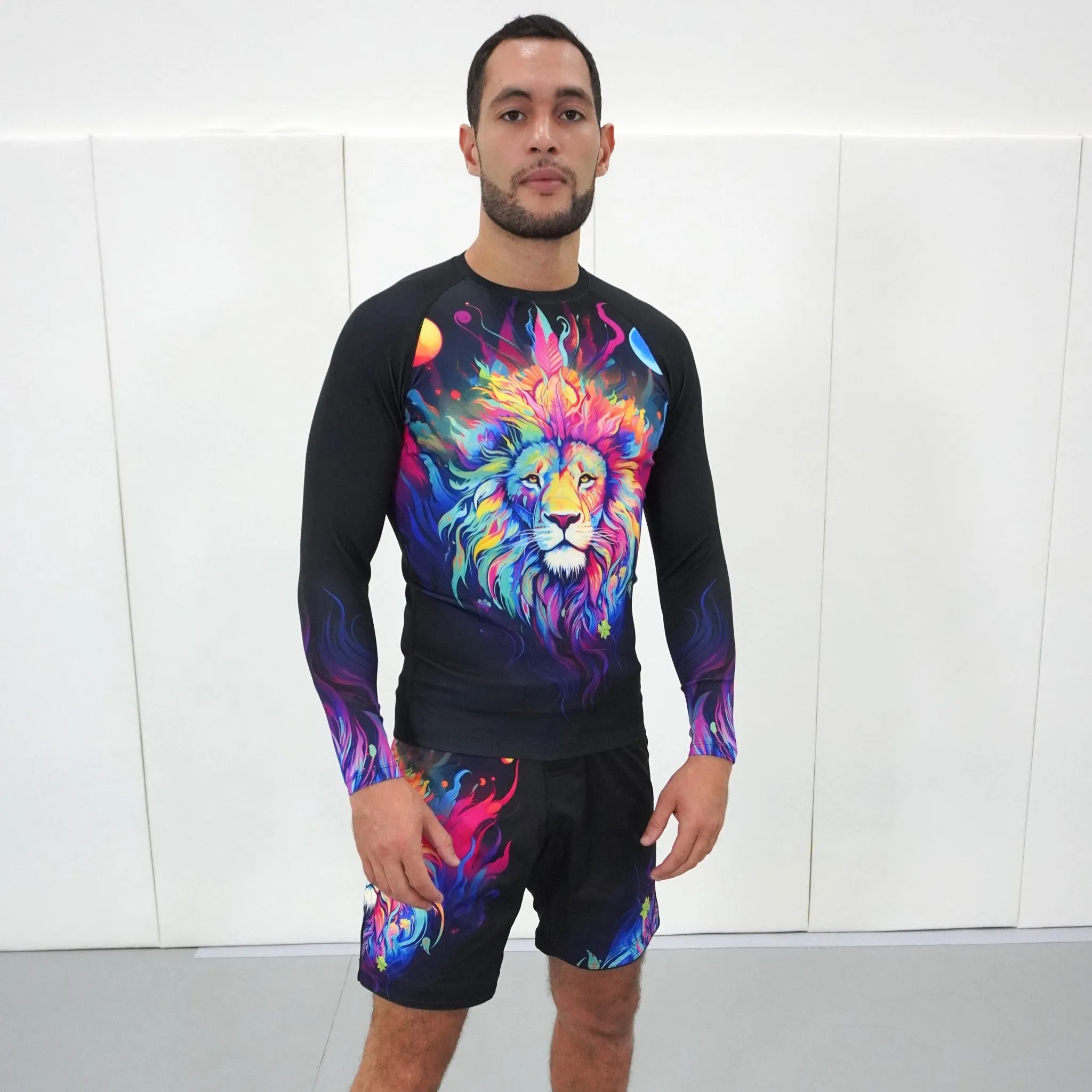 MYSTICAL LION SHORT SLEEVE RASH GUARD