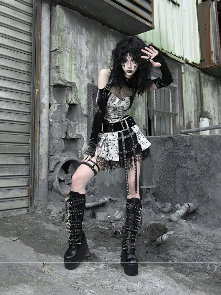 Pleated Gothic Short Skirt【s0000001025】