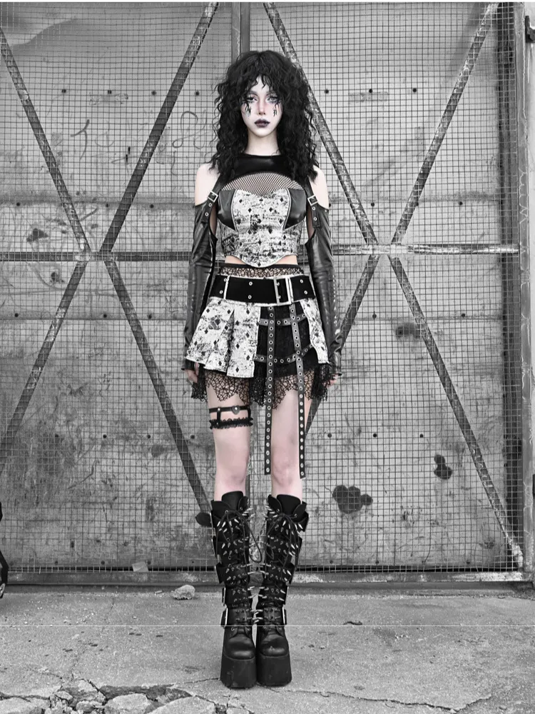 Pleated Gothic Short Skirt【s0000001025】