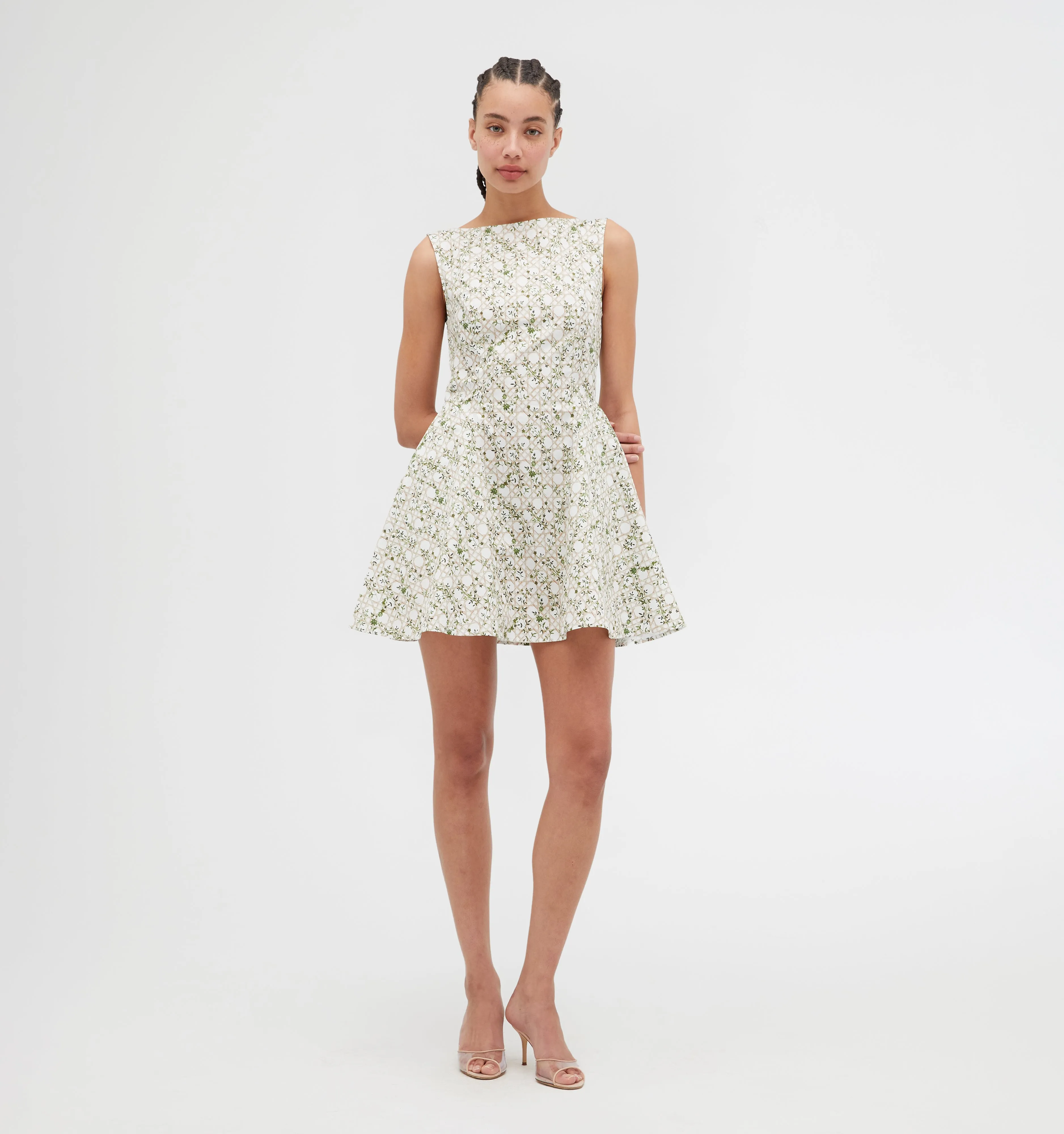 Sure! Here’s an optimized title for the e-commerce product:

Elegant Sutton Dress in Sand with Basketweave Vine Pattern